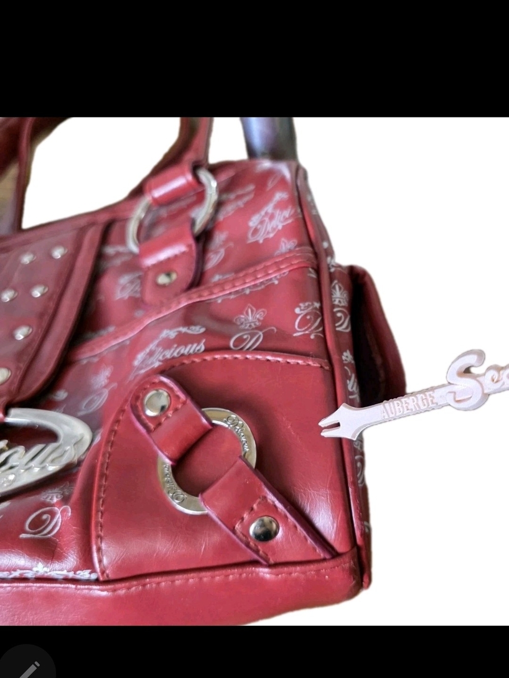 "Delicious" Red Logo Shoulder Bag, purse. Silver tone hardware. 2000s Vintage - Picture 13 of 13